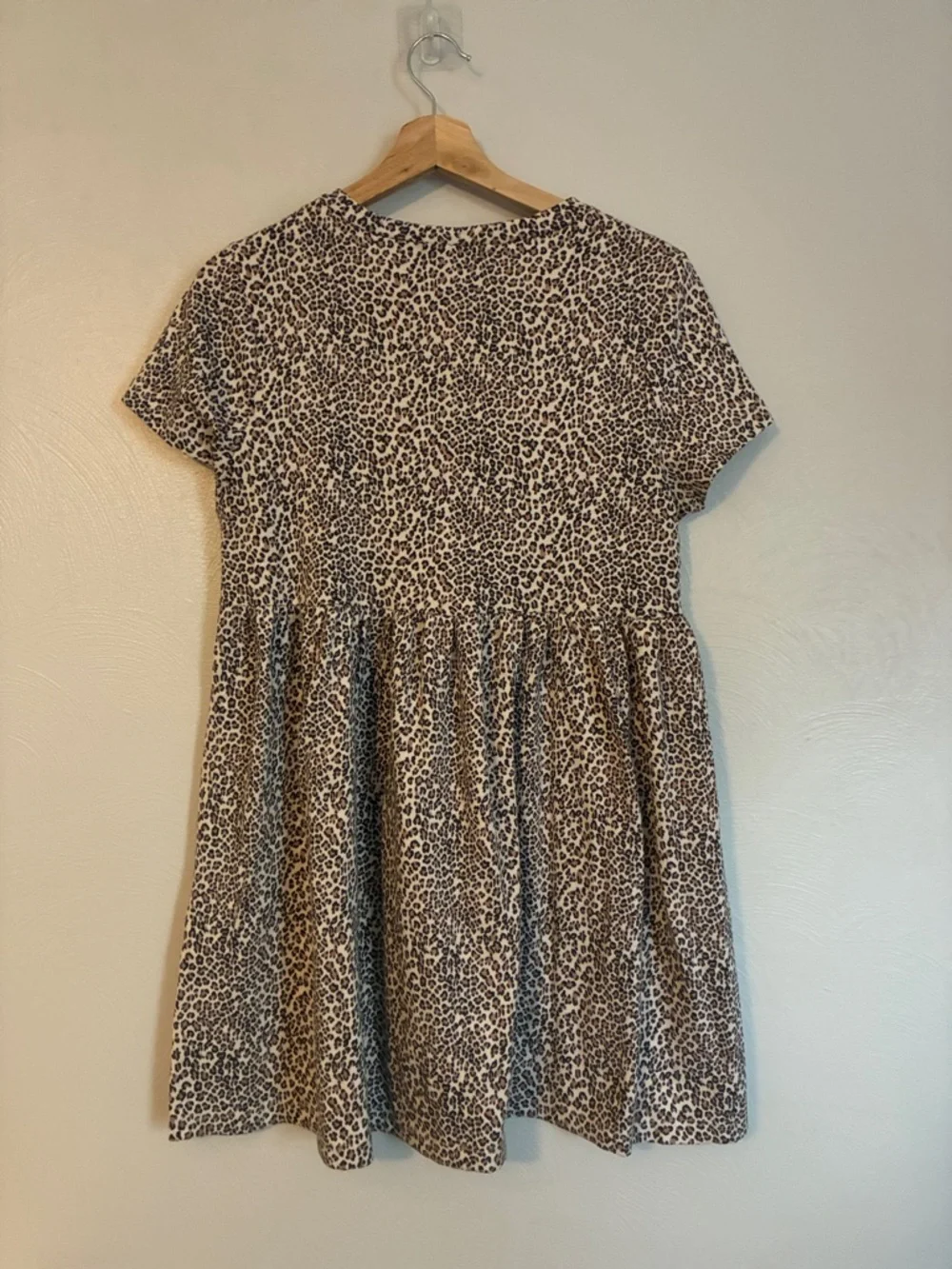 Carly Jean Leopard Print Babydoll Dress - Beige & Black - Picture 3 of 3